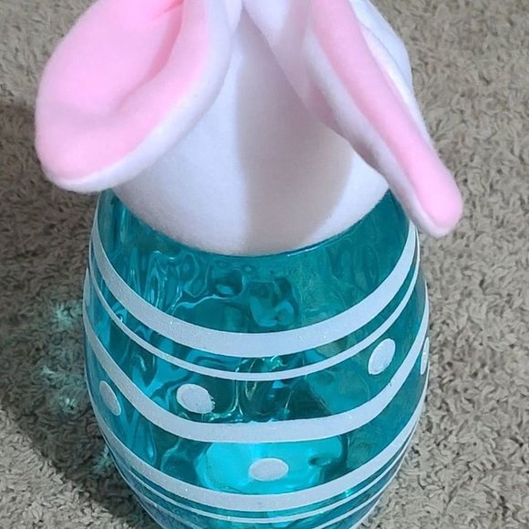 NIB LED handcrafted bunny includes 10 LED lights 15" Tall - Picture 2 of 3